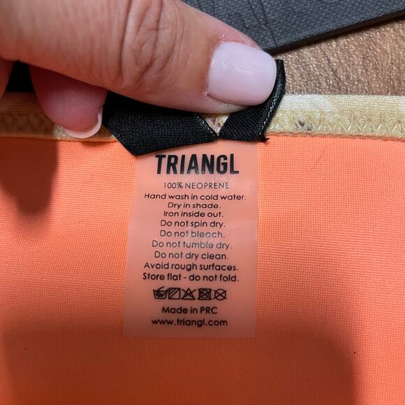 Triangl Swimwear Womens Cheeky Bikini Hipster Bottom Size XL New Floral Tan - Picture 5 of 5